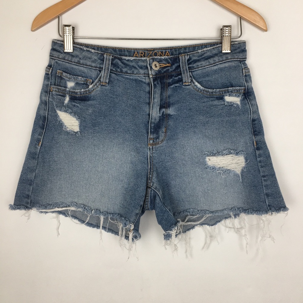 Arizona Jean Company Light Blue Distressed Denim Shorts Juniors Size 7